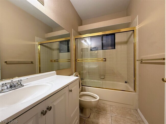 Building Photo - 1403 Santa Margarita St