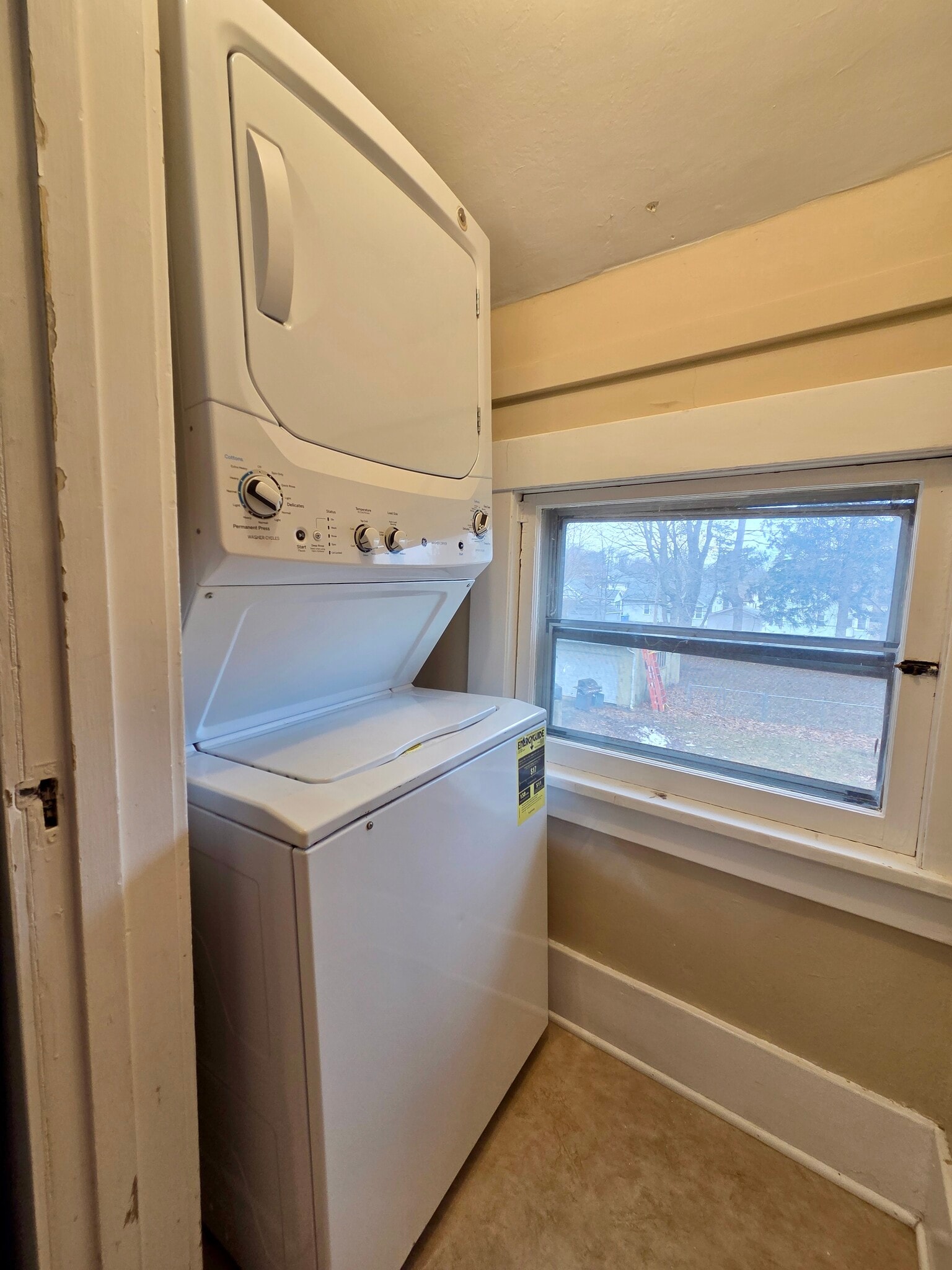 Building Photo - 64 Tryon Park