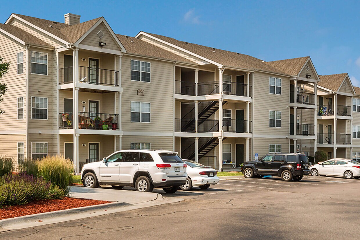 Cambury Hills Apartments Omaha