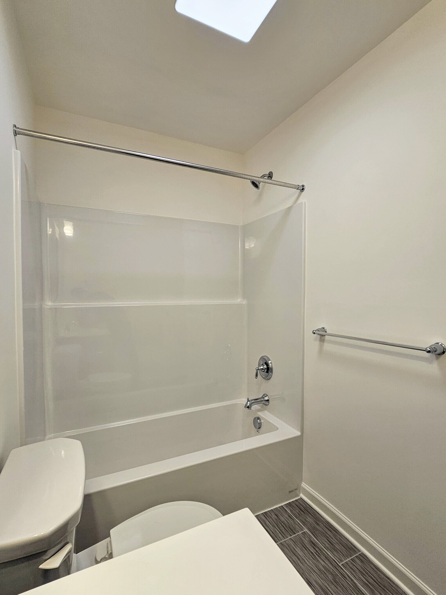 Building Photo - 2457 Spring Water Cir