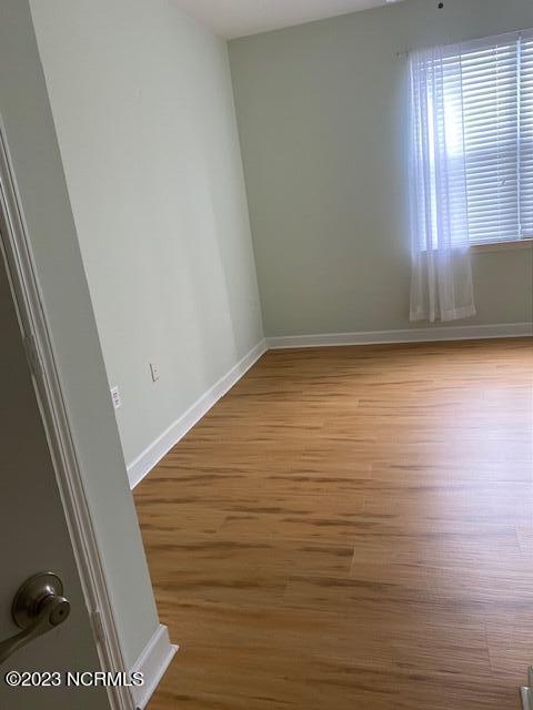 Building Photo - 395 S Crow Creek Dr