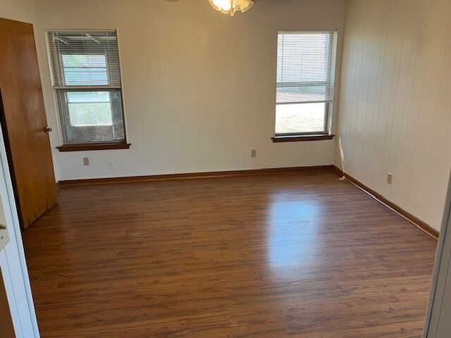Building Photo - 101 FM 1042