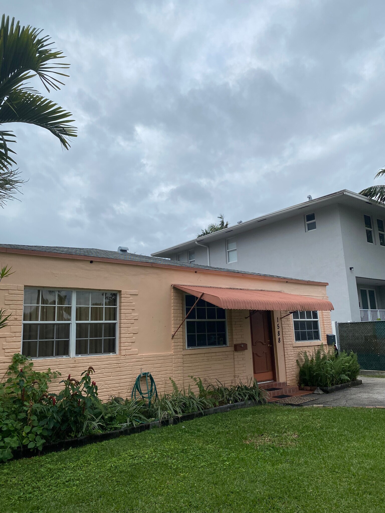 Building Photo - 1588 NE 110th St