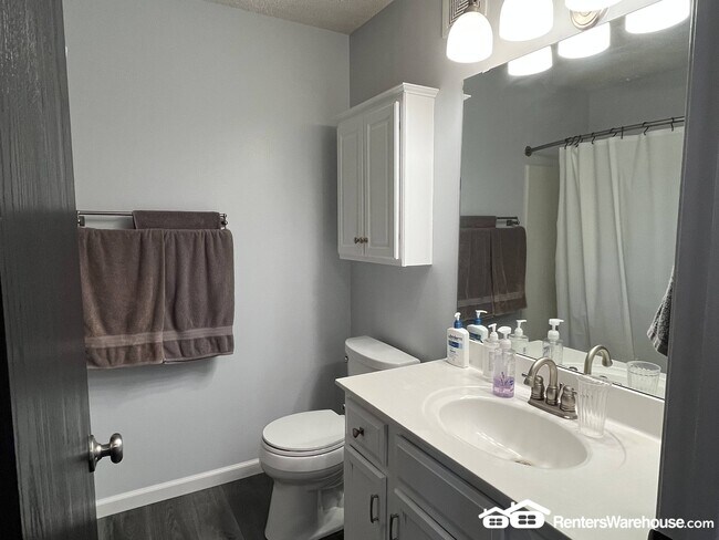Building Photo - 15507 Foghorn Ln