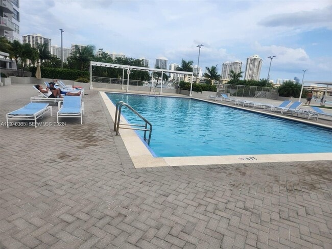 Building Photo - 18041 Biscayne Blvd