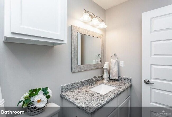 Building Photo - 1312 Alta Vista Dr