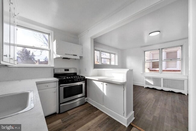 Building Photo - 244 Wabash Ave