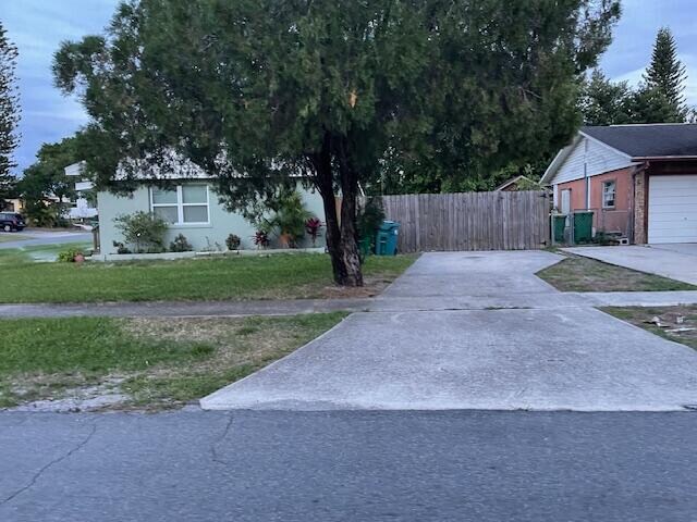 Building Photo - 337 Mc Leod Dr