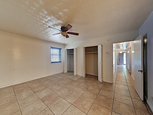 Building Photo - No Application Fee* Plus $250 Off First & ...
