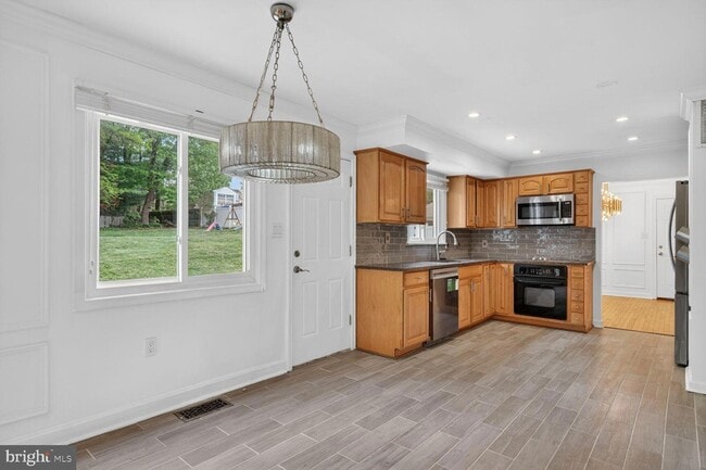 Building Photo - 9534 Braddock Rd