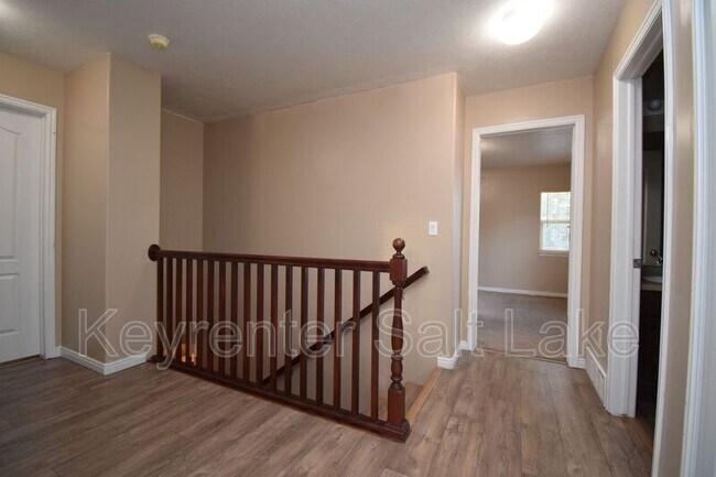 Building Photo - 6762 W Callery Ln