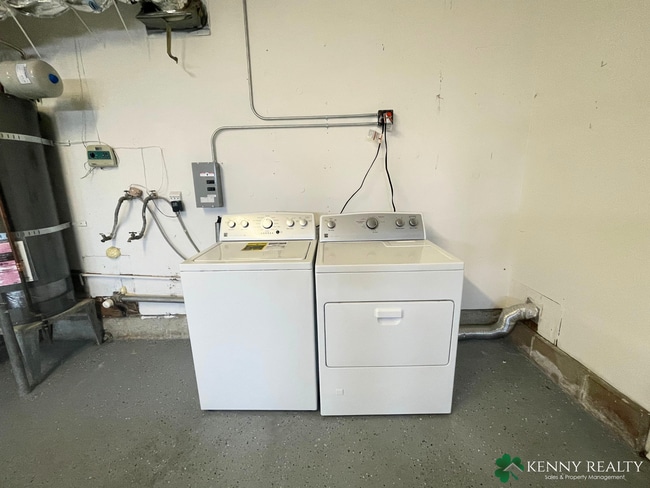 Building Photo - Spacious Four Bedroom Home in Westborough Neighborhood in South San Francisco