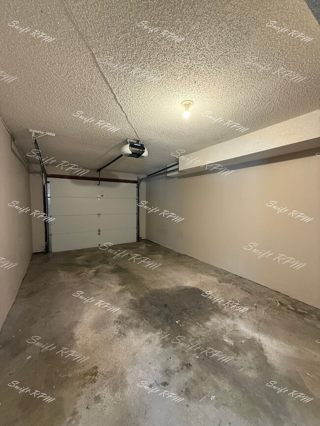 Building Photo - 6702 W 150th St