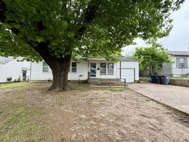 Building Photo - 6714 E Jasper St