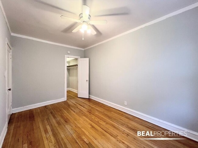 Building Photo - 1 bedroom in CHICAGO IL 60625