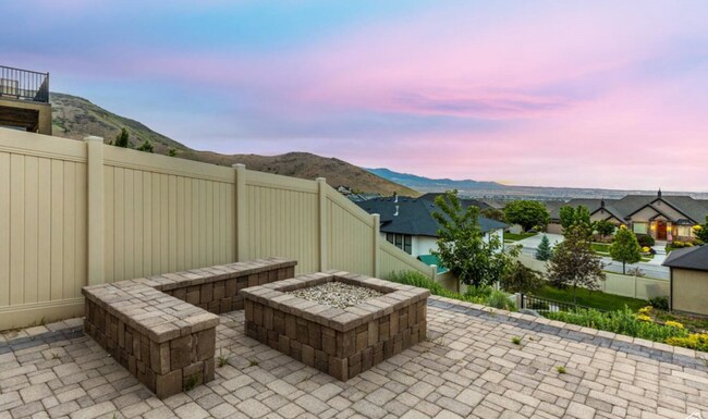 Building Photo - Luxurious Herriman 6 Bed with Indoor Court, Theater & Stunning Views!!!