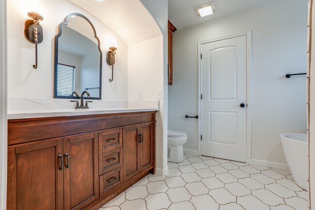 Building Photo - 6308 Parsley Hill