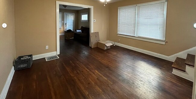 Building Photo - 255-257 Southwood Ave