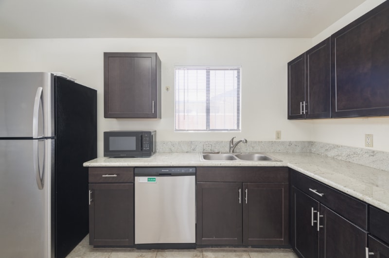 Building Photo - 1649 E Lester St