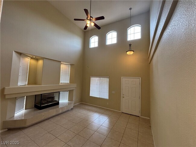 Building Photo - 10961 Fintry Hills St