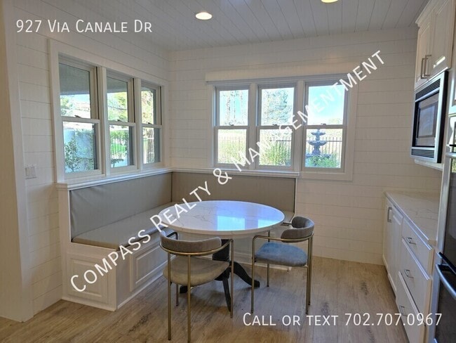 Building Photo - 927 Via Canale Dr