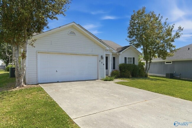 Building Photo - 236 River Oaks Dr