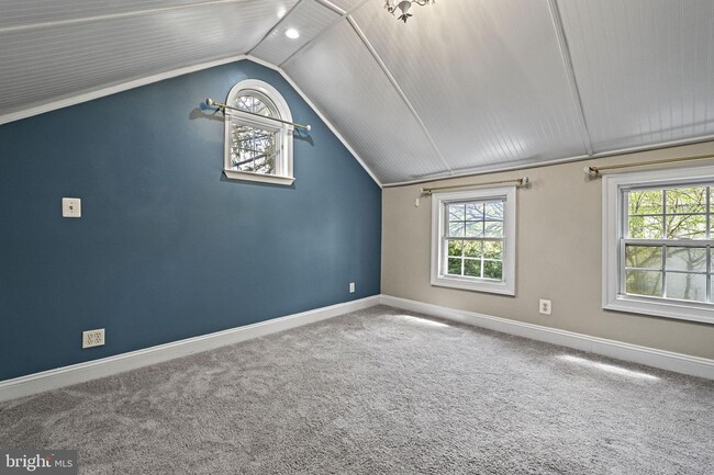 Building Photo - 4 High St