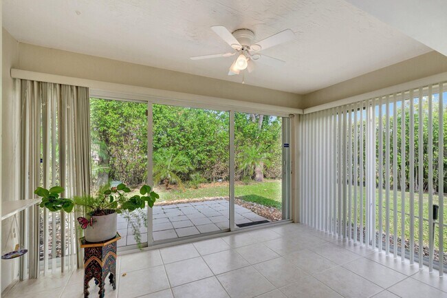 Building Photo - 14211 W La Sedona Cir