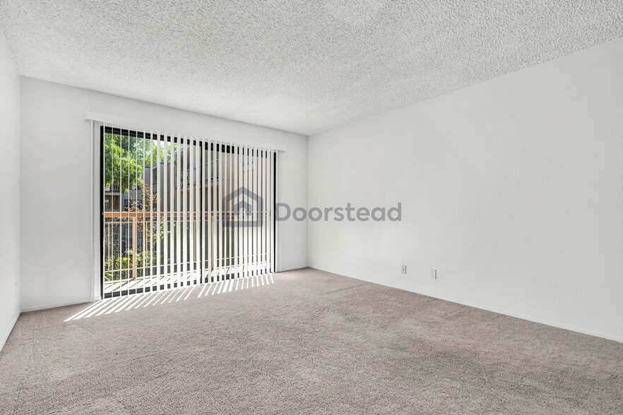 Building Photo - 310 N Civic Dr