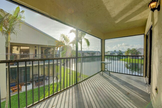 Building Photo - 950 Constitution Dr
