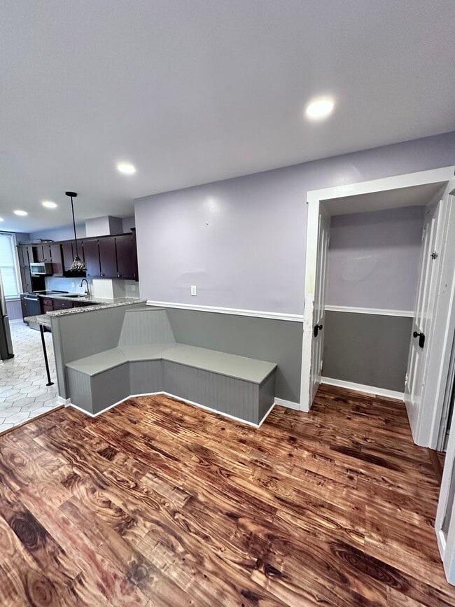 Building Photo - Charming 3 Bedroom Home in Mt.Joy!