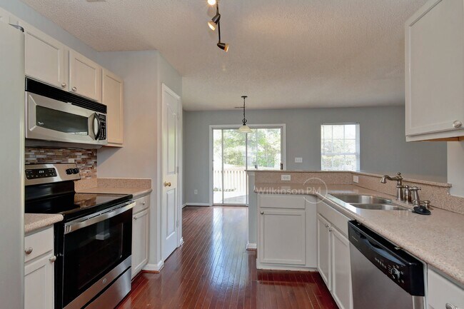 Building Photo - 2-Story 3br/2.5bth Single Family Home near Providence Village