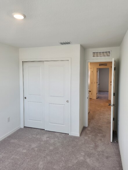 Building Photo - 7653 Waterscape Dr