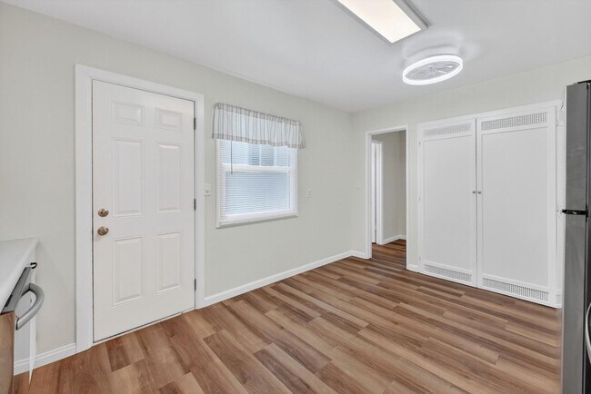 Building Photo - Charming Fullerton Cul-de-Sac Home with Large Yard & Detached Garage