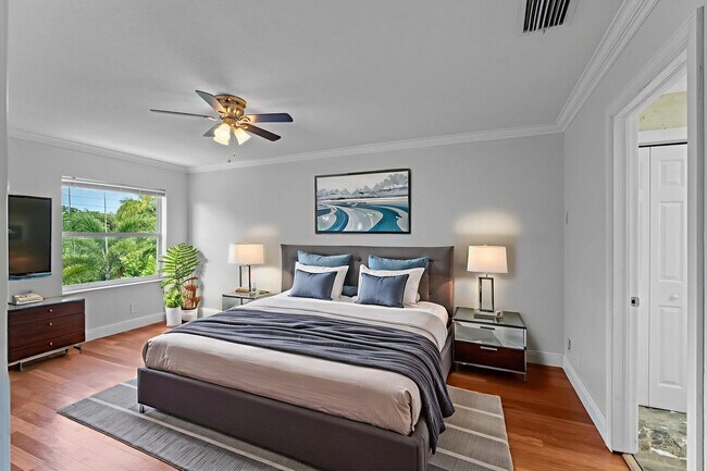 Building Photo - 7803 NW 70th Ave