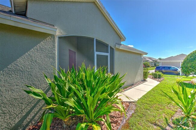 Building Photo - 5046 Gato Del Sol Cir