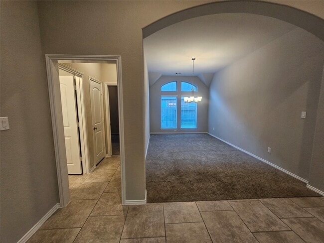 Building Photo - 23826 Via Viale Dr