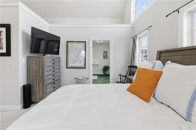 Building Photo - 72 Seascape Ave