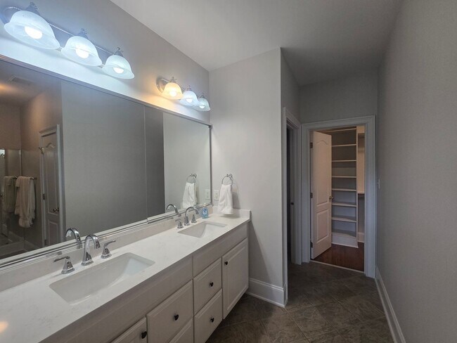 Building Photo - Brier Creek Country Club - Furnished Home