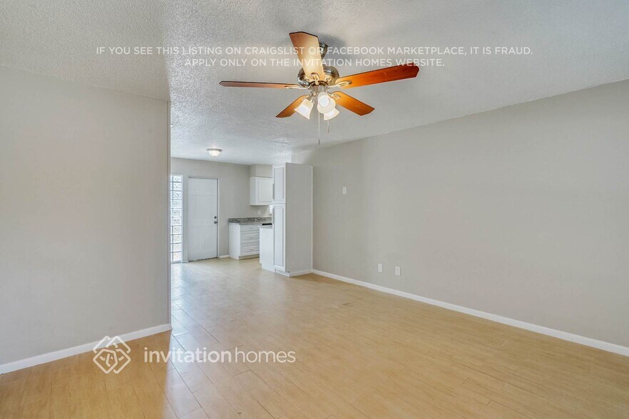 Building Photo - 7010 Lake Long Dr