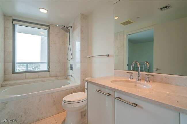 Building Photo - 222 Karen Ave