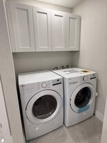 Building Photo - 15929 SW 141st Ter