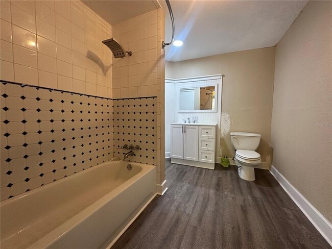 Building Photo - 262 Pryor St