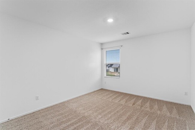 Building Photo - 102 Coyote Mountain Cv