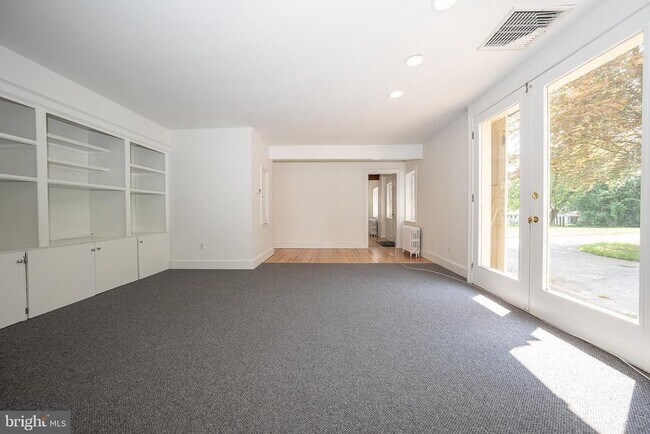 Building Photo - 504 Harriton Rd