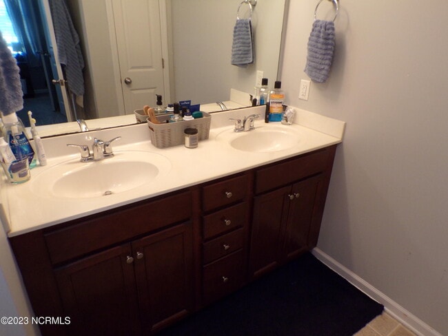 Building Photo - 513 Oyster Rock Ln