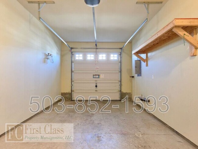 Building Photo - 21844 SW VINTNER Ln