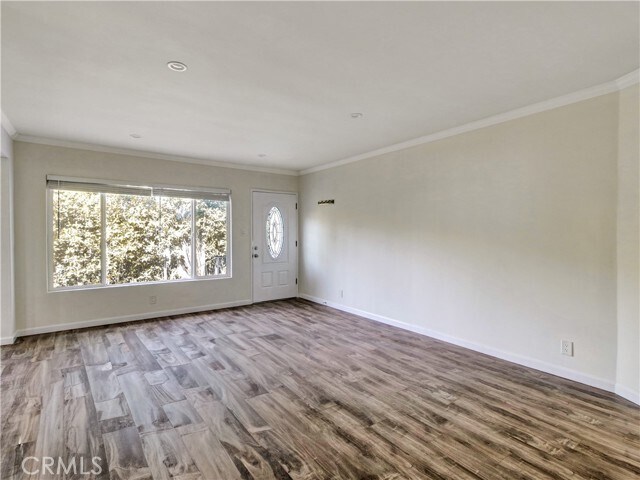 Building Photo - 1040 N Sierra Bonita Ave
