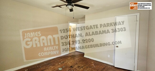 Building Photo - 124 Emmons Dr
