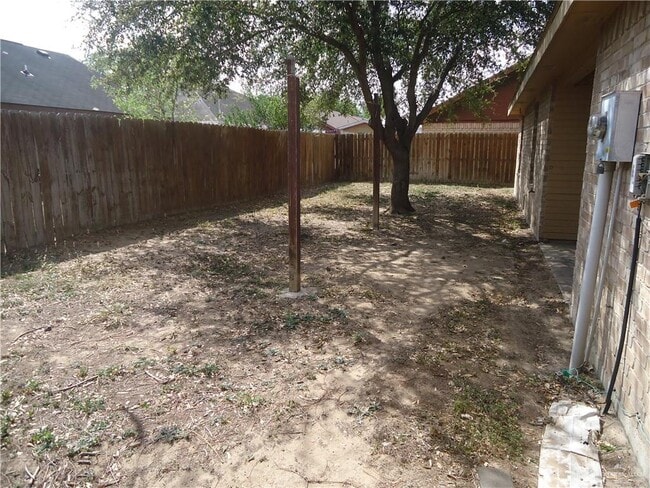 Building Photo - 17 Grayson Ave